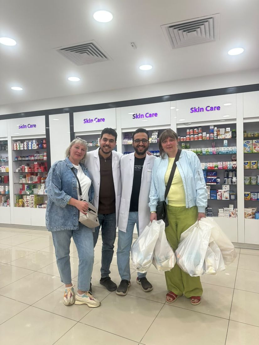 Guests with two of our pharmacists in the skin care aisle